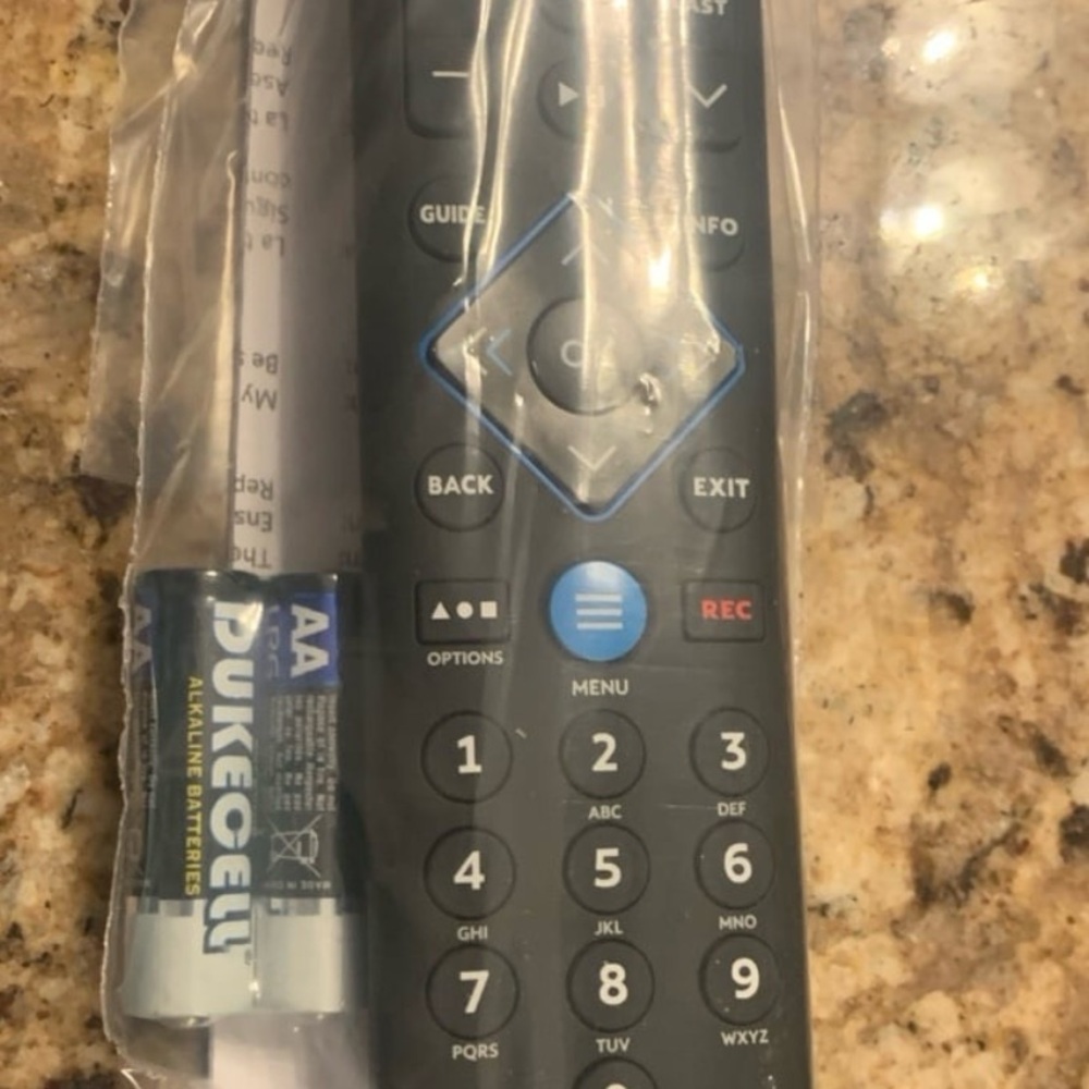 New! Spectrum SR-002-U Cable Remote Control W/ 2AA Batteries.